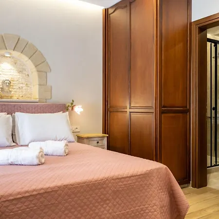Апартаменти The Owl House Near Chania Centre Ханья (Крит)