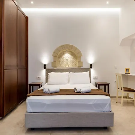 The Owl House Near Chania Centre