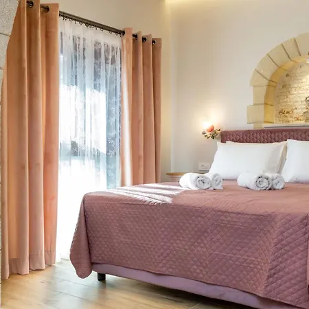 The Owl House Near Chania Centre *