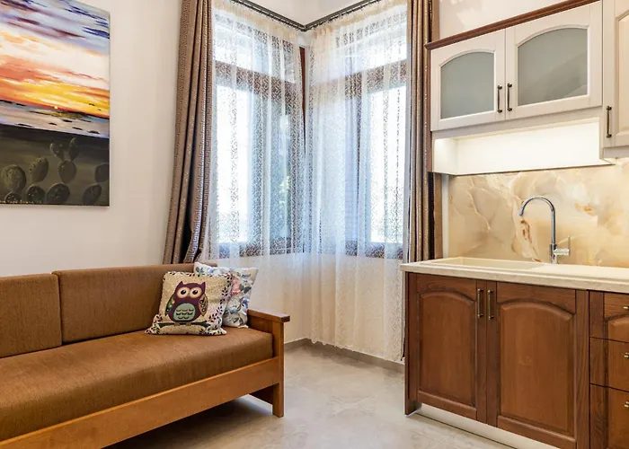 The Owl House Near Chania Centre Lejlighed *