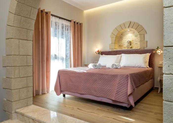 The Owl House Near Chania Centre