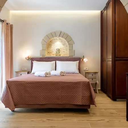 The Owl House Near Chania Centre *