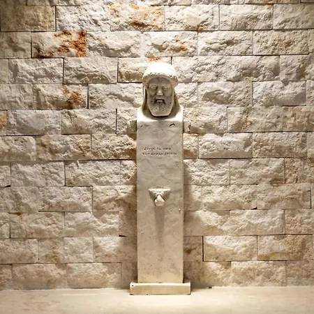 The Owl House Near Chania Centre חאניה